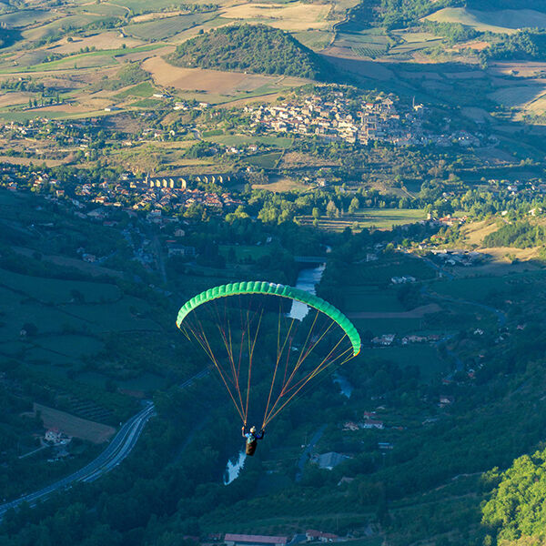 Parapente biplace près de Millau